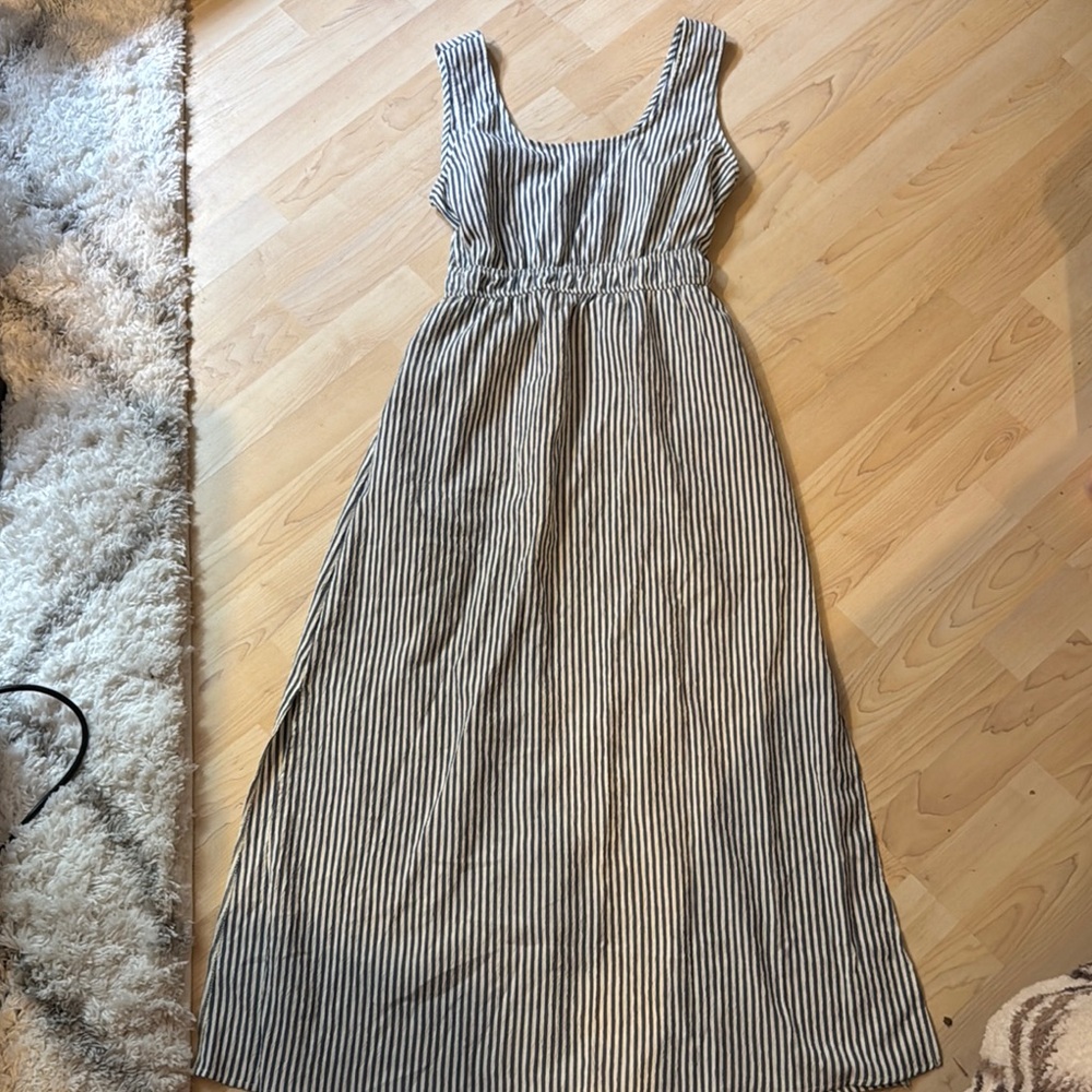 Gilli Gray Sleeveless Scoop Neck Sundress